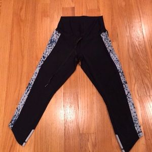 Lululemon retreat 7/8 pants size 8